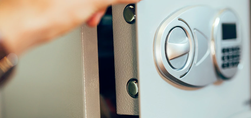 Fingerprint Safe Openers in West Carson, CA